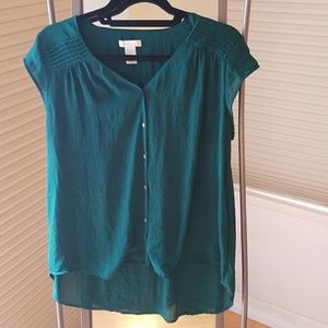 Dark forest green short sleeve high/low blouse